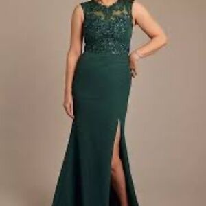 David's Bridal NWT Oleg Cassini Green Evening Gown Size 14 Wedding Dress